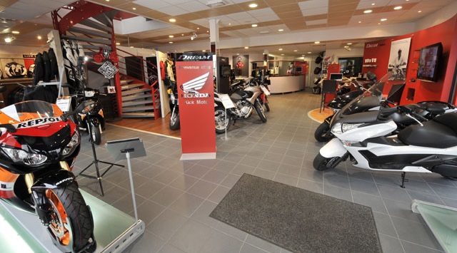 concessionnaire moto